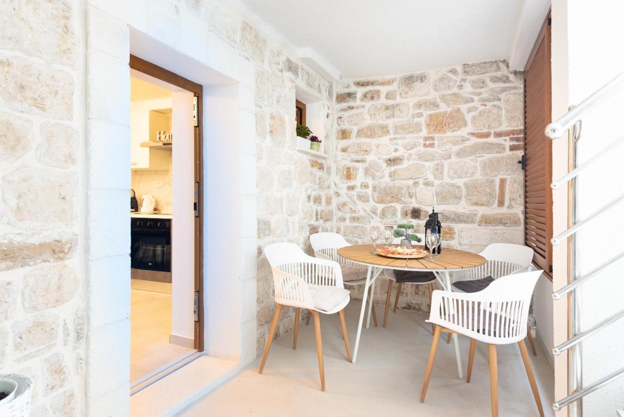 Apartment Olive Kaštela Eksteriør billede