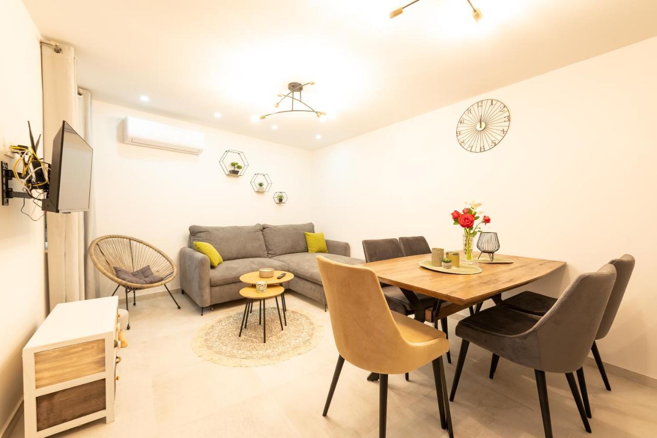 Apartment Olive Kaštela Eksteriør billede