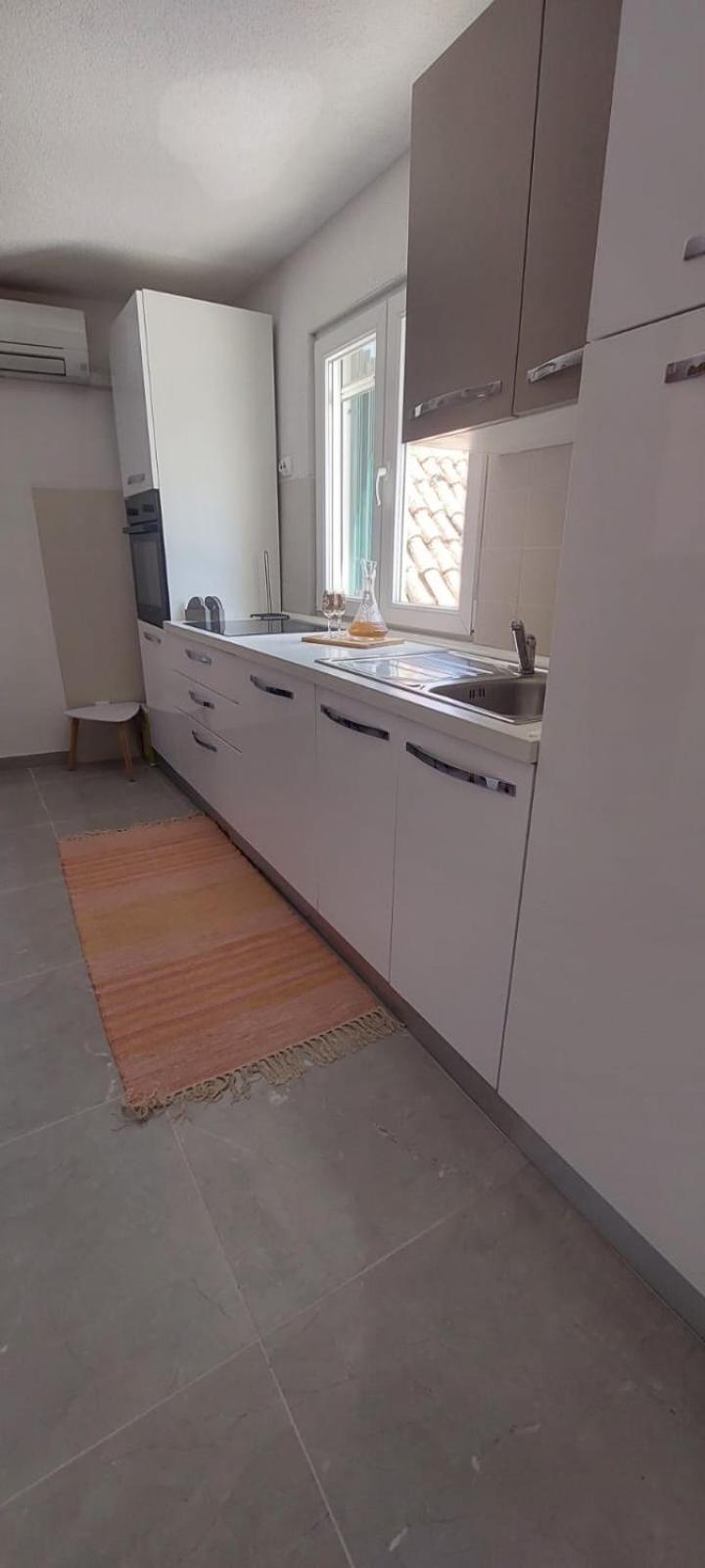 Apartment Olive Kaštela Eksteriør billede